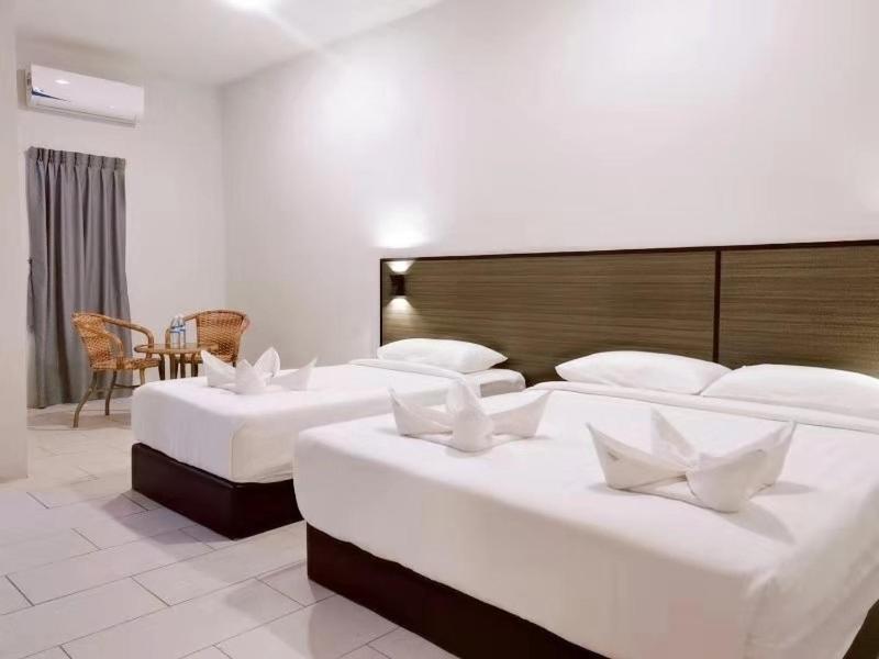Luna Guesthouse 露娜旅馆 Semporna Esterno foto